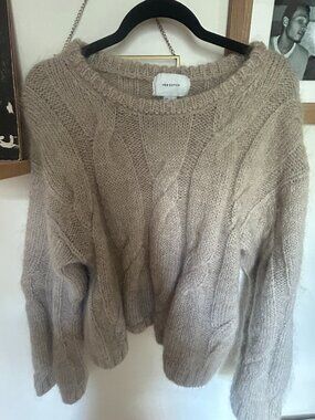 GORGEOUS HIGH QUALITY MOHAIR-BLEND SWEATER